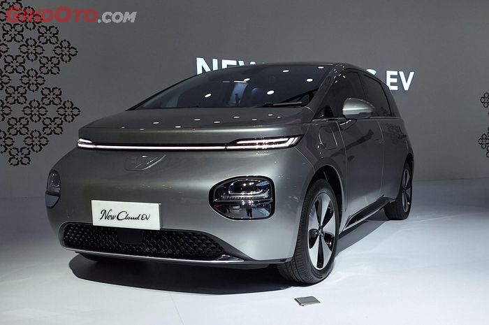 Wuling Cloud EV Lite jadi varian termurah mobil listrik ini