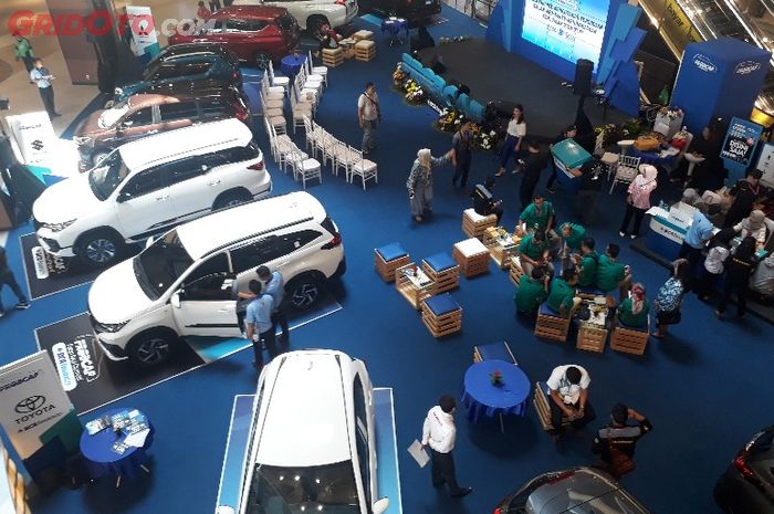 Pekan Raya Otomotif BCA Finance di AEON Mall Jakarta Gaden City, Cakung