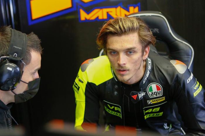 Luca Marini mengungkapkan dampak kehilangan sang kakak, Valentino Rossi  yang pensiun mulai MotoGP 2022