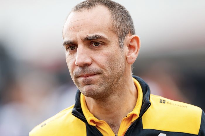 Bos tim Renault menyindir keputusan Daniel Ricciardo yang akan pindah bergabung ke tim McLaren pada F1 2021