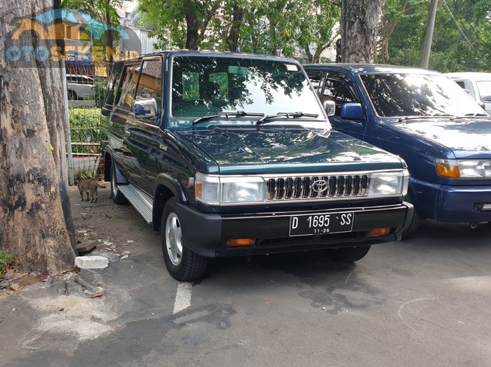 Toyota Kijang Grand extra 1.8 long tahun 1996 warna hijau, harga cash Rp 120 juta