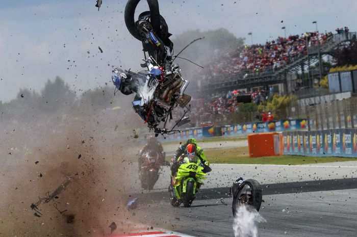 Kecelakaan yang libatkan Pedro Acosta dan Alex Marquez berlangsung dalam waktu singkat dan sangat menyeramkan
