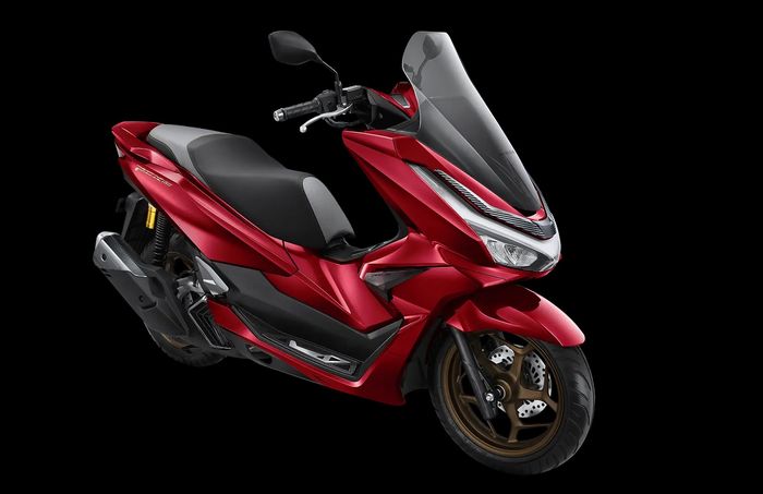 Honda PCX 160 dengan windshield aksesori