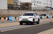 Teknologi Ini Bikin Mobil Dianggap Ada Setannya, Bisa Jalan Sendiri Cari Lokasi Parkir