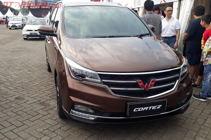 Wuling Cortez 1.8 Lux+ i-AMT yang berada di arena tes drive