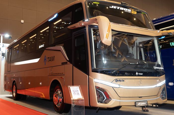 Bus baru PO TAM menggunakan sasis Mercedes-Benz OH 1626 Euro 4