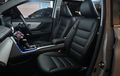 Penampakan Kabin All New Veloz Dengan Retrim Jok Bahan Micro Fiber