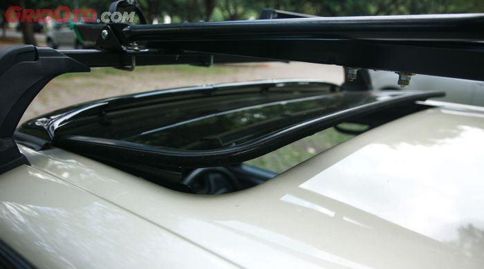 Moonroof OEM Carina plus pet sunroof, keduanya barang langka 