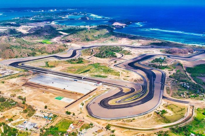 Bakal menjadi tuan rumah balapan WorldSBK 2021, pembangunan Sirkuit Mandalika sudah hampir 100 persen