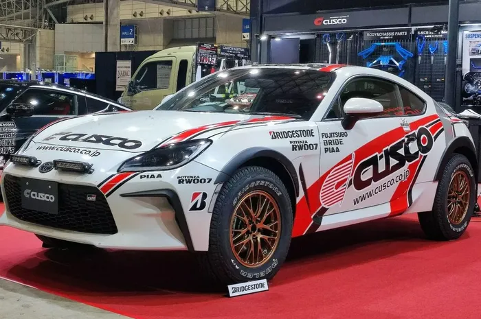 Modifikasi Toyota GR 86 gaya rally dari Cusco
