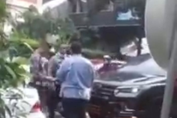 Polisi amankan Toyota Fortuner gunakan pelat dinas Polisi palsu