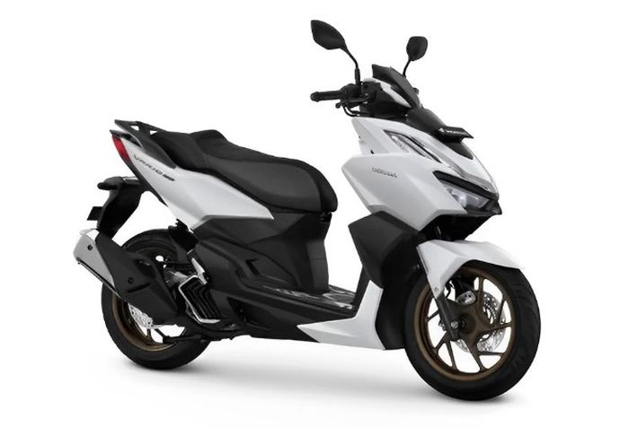 Vario 160 dengan seat cover bikin auranya makin kekar