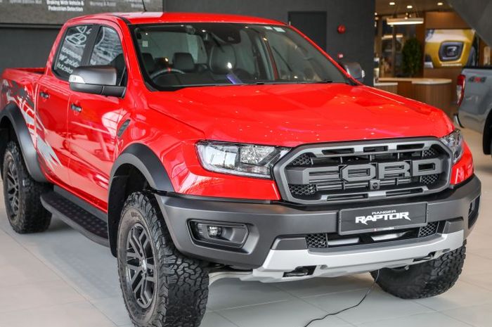 Ford Ranger Raptor X edisi khusus warna merah