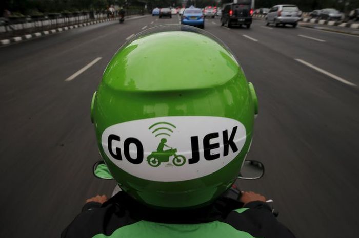 Ilustrasi pengendara ojek online (Gojek)