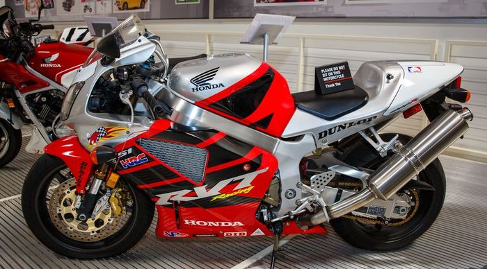 Honda RC51 RVT 1000 edisi Nicky Hayden
