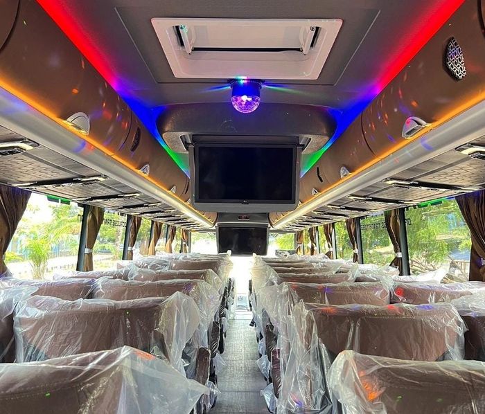 Interior bus baru PO Pangeran menggunakan bodi Jetbus5.