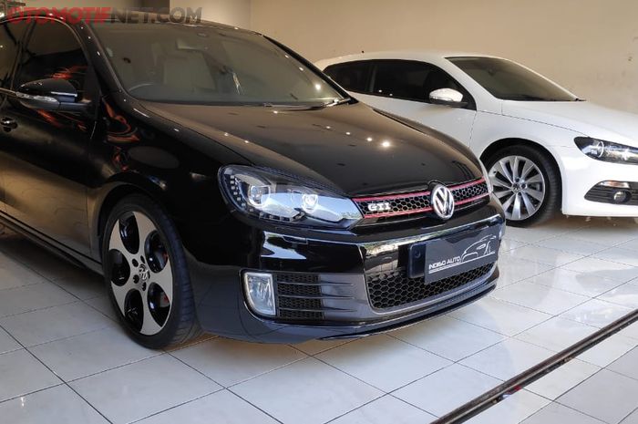 VW Golf GTi Mk6 2011 di show room Indigo Auto Tangerang Selatan