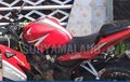 Honda CBR150R Fairing Rontok, Nikung Melebar Terjang Truk, Pemuda 22 Tahun Tewas