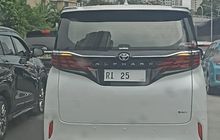 Toyota Alphard R1 25 Punya Angka Mungil di Kiri Bawah, Ini Artinya