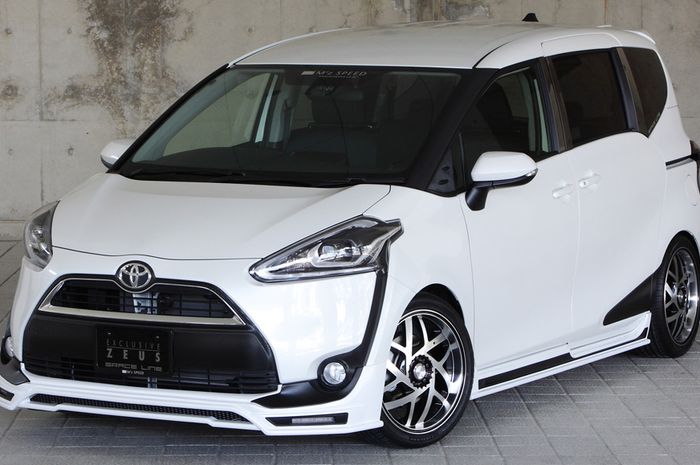 Toyota Sienta pakai body kit simple MZ Speed