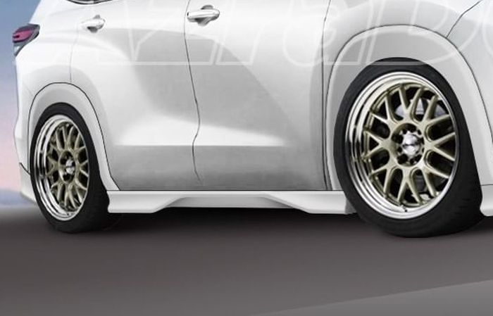 Digital modifikasi Toyota Kijang Innova Zenix ditopang pelek Work Meister M1R