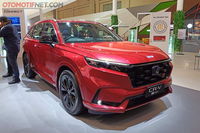 Estimasi harga Honda CR-V e:HEV Standar tahun 2026.