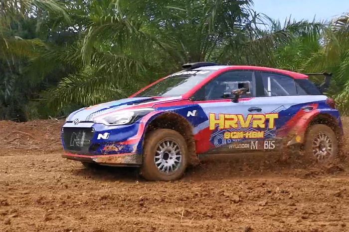 Hyundai i20 R5 yang dimiliki oleh Prayoga. Reli Indonesia jadi lebih keren