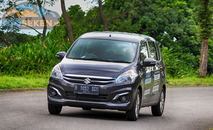Suzuki Ertiga Diesel Hybrid tahun 2017 seken.