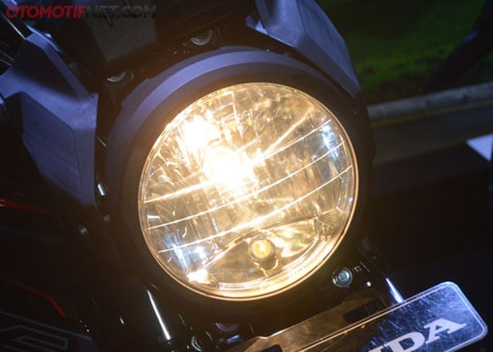 Tingkatan Warna Lampu Di Motor Pilih Yang Mana Gridoto Com