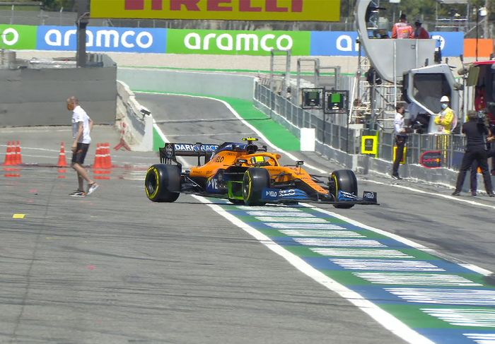 Pembalap tim McLaren, Landon Norris jadi yang pertama turun di awal sesi FP2 F1 Spanyol 2020