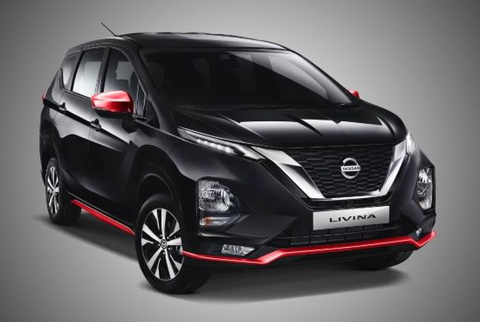 All-New Nissan Livina Sporty Pakage.