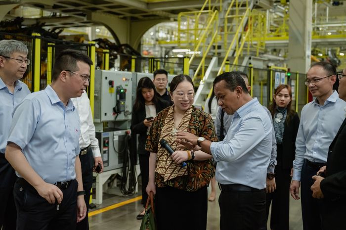 Bahlil Lahadalia, Menteri Investasi / Kepala BKPM menyambangi Kantor pusat Chery Automobile di Wuhu, China