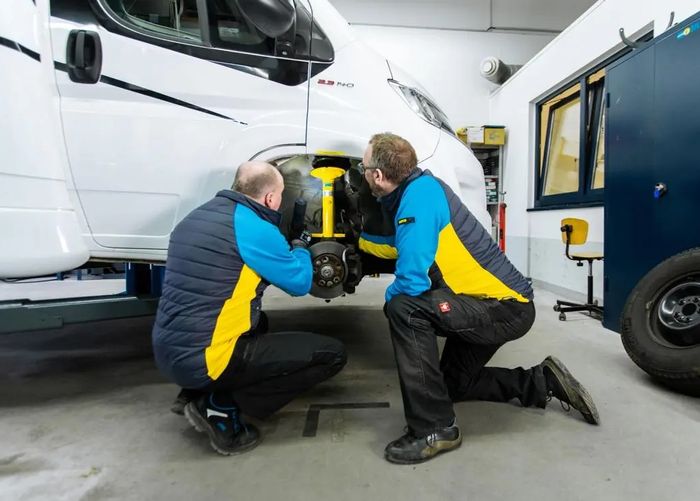 Modifikasi motorhome dan campervan makin nyaman ditopang sobreker Bilstein, Jerman