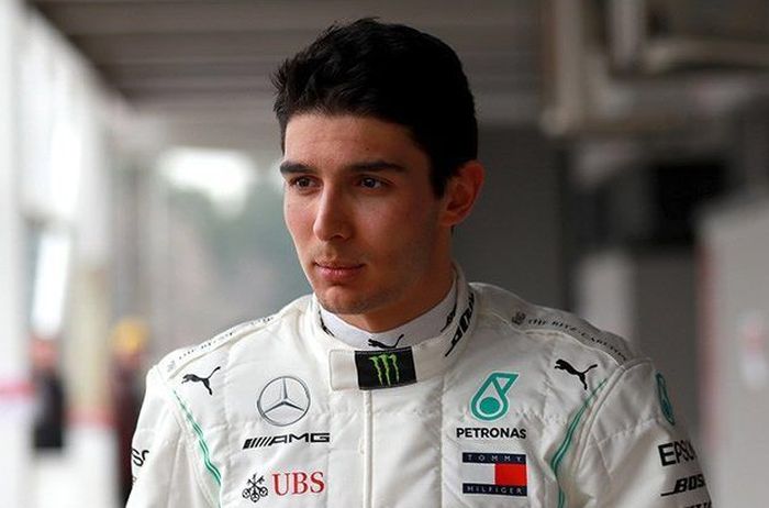 Esteban Ocon calon kuat pembalap tim Mercedes tahun depan