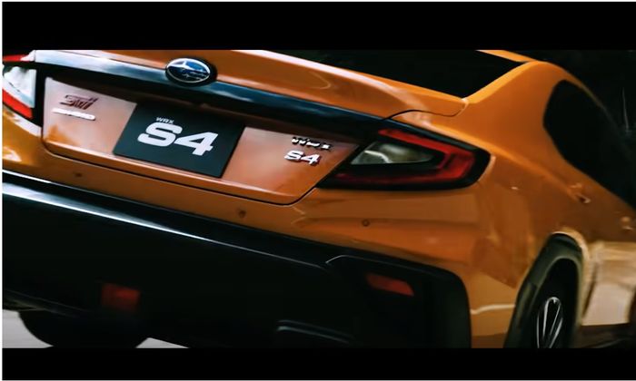 Area fendernya sangat crossover, tapi absen spoiler di belakang