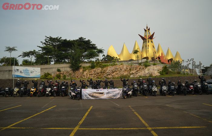 Setibanya di tanah Sumatra, destinasi ikonik Menara Siger jadi tujuan pertama