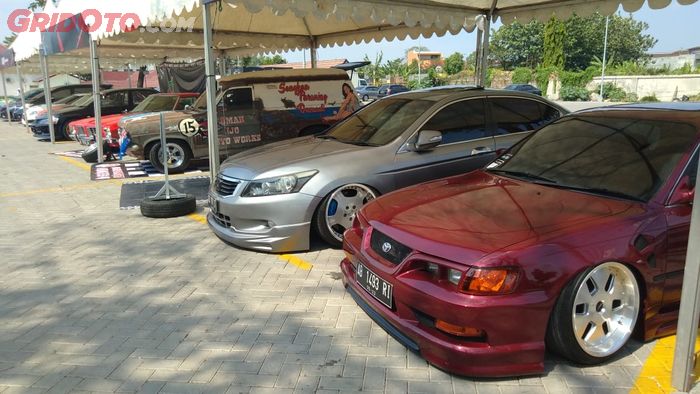 sedan-sedan elegan juga tumpah ruah di event ini