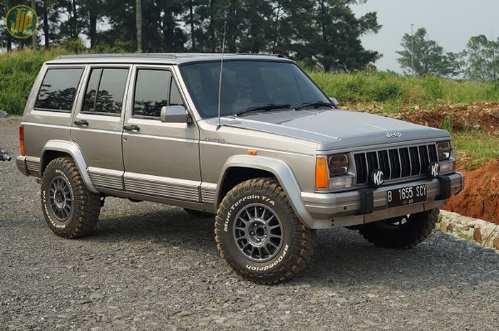 Jeep Cherokee Xj Limited Country Yang Serba Bisa Gridoto Com