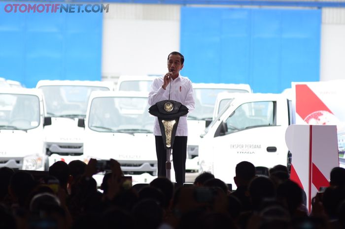 Jokowi beri target export 1 juta unit hingga 2024