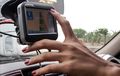 Street Manners: Jangan Terus-terusan Dilirik, Begini Cara Lihat GPS yang Aman