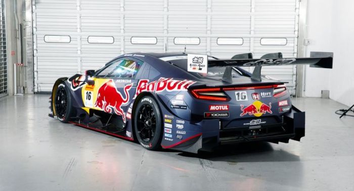 Tampilan belakang Honda NSX-GT tim Red Bull Mugen