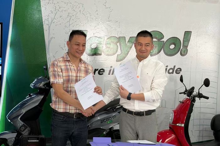 PT EVMOTO Teknologi Indonesia (EVMoto) resmi meluncurkan platform ride-hailing baru yang seluruh armadanya menggunakan kendaraan listrik.