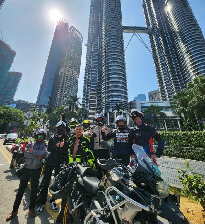 Komunitas Big Bike Owner Indonesia (BBOI) sukses menggelar event Touring Cross Border Malaysia-Thailand 2023