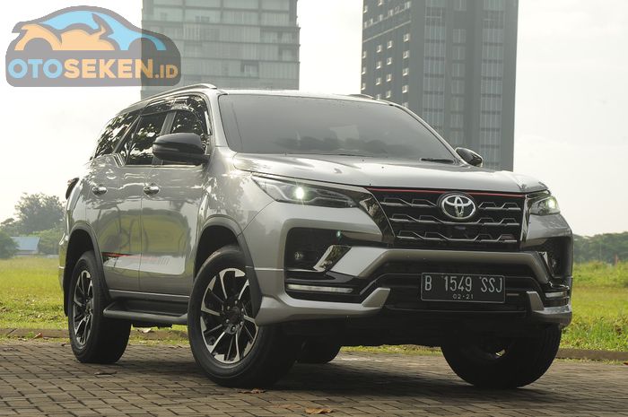 Harga Toyota Fortuner 2021 2.4L Diesel bekas ditahun 2025