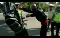 Hadeuh, Pemotor Banting Motor Karena Gak Mau Ditilang Polisi