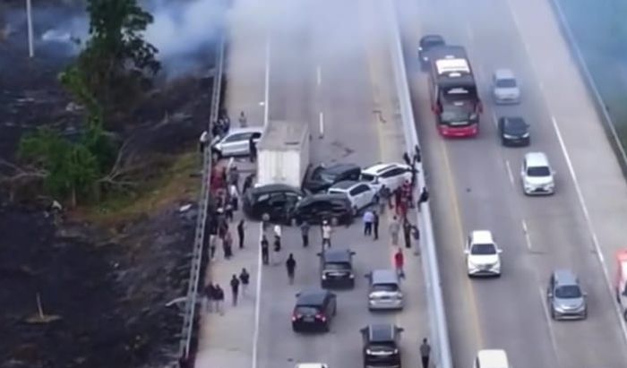 Tabrakan beruntun di Tol KM 253 Jalur Pejagan - Pemalang
