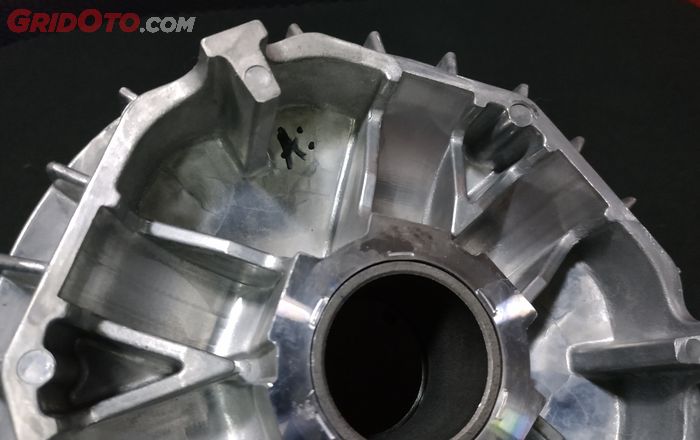 Jalur roller harus linear dan halus