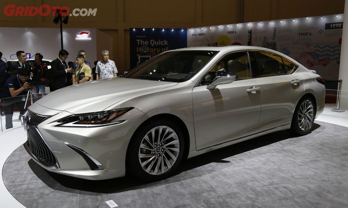 Lexus ES 300h