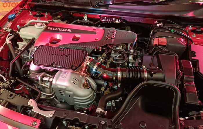 All New Honda Civic Type R dibekali mesin 2.0 L V-TECH Turbocharger dengan improve di bagian ECU, intake, turbo dan exhaust.