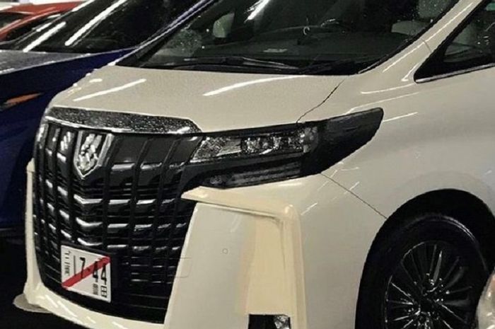 Tampilan baru Toyota Alphard?